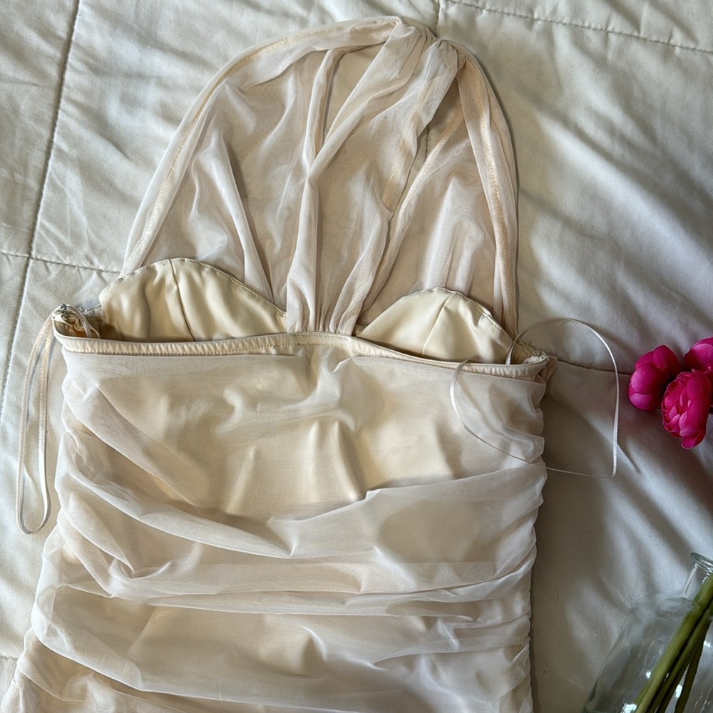 Nude Mesh Ruched Bodysuit - Picture 4 of 6